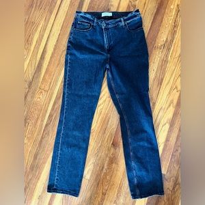 Abercrombie & Fitch 90s Slim Straight Ultra High Rise Black Jean. Size 30.